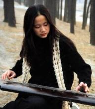 萍乡市古琴演奏家（巫娜）的演奏特点与风格