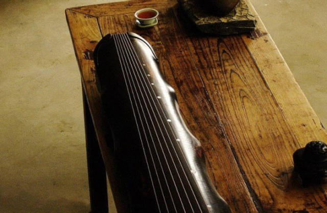 萍乡市古琴蕴含的传统文化，一把古琴制备出来要两年的时间